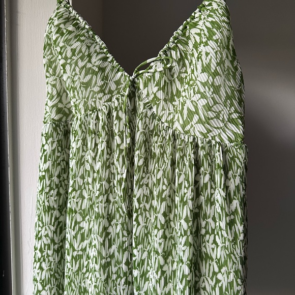 Pleated Mini Dress - Picture 3 of 4